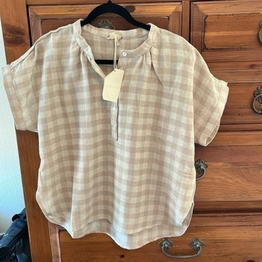 Hem & Thread Women’s Tan And Cream Plaid Popover Top Size Medium NWT